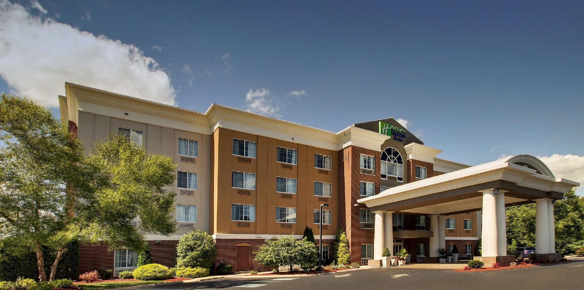 Holiday Inn Express Hotel & Suites Middleboro Raynham, An Ihg Hotel Exterior photo